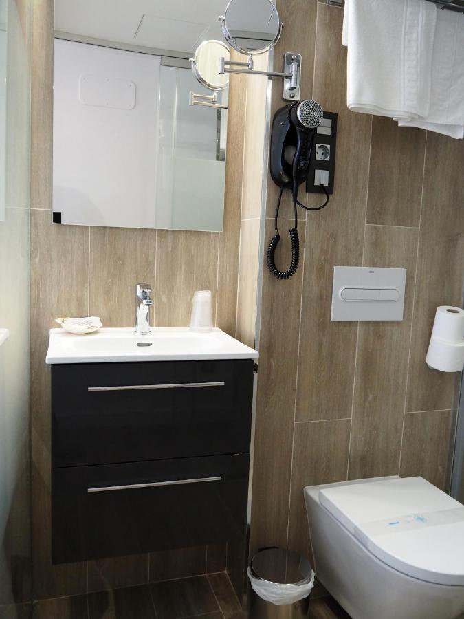 Hostal Don Suero De Quinones Оспиталь-де-Орбиго Экстерьер фото