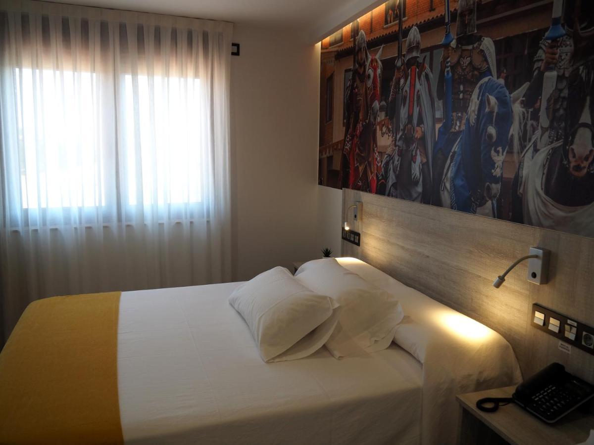 Hostal Don Suero De Quinones Оспиталь-де-Орбиго Экстерьер фото