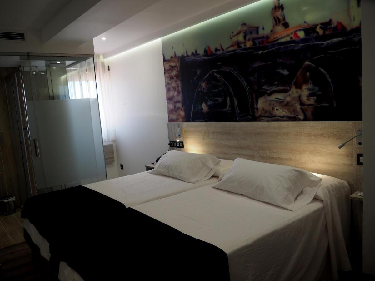 Hostal Don Suero De Quinones Оспиталь-де-Орбиго Экстерьер фото