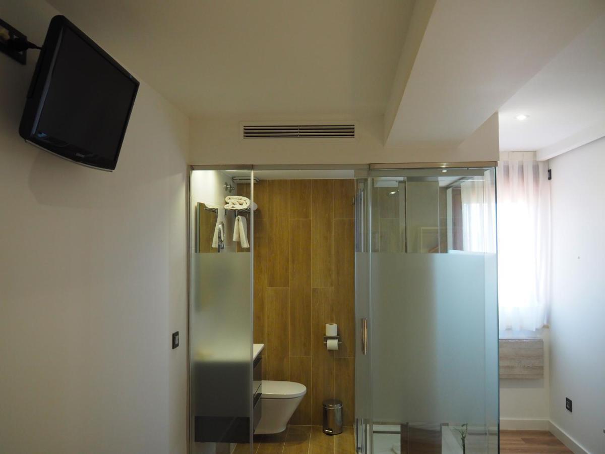 Hostal Don Suero De Quinones Оспиталь-де-Орбиго Экстерьер фото