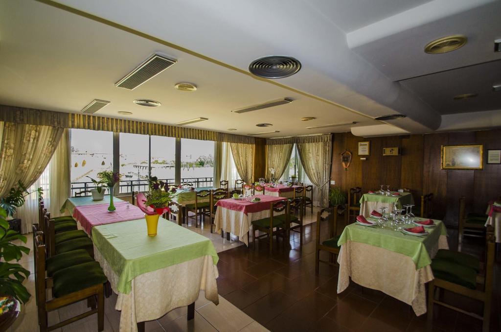 Hostal Don Suero De Quinones Оспиталь-де-Орбиго Экстерьер фото